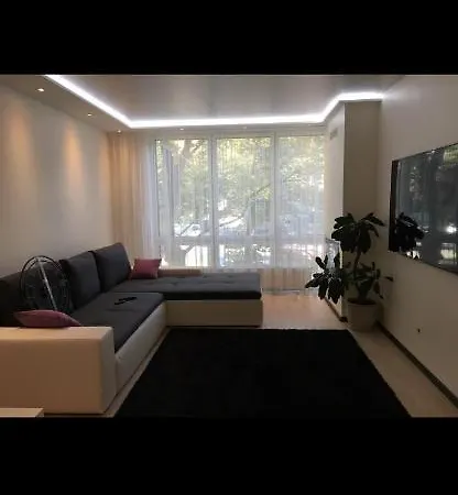 Lux *